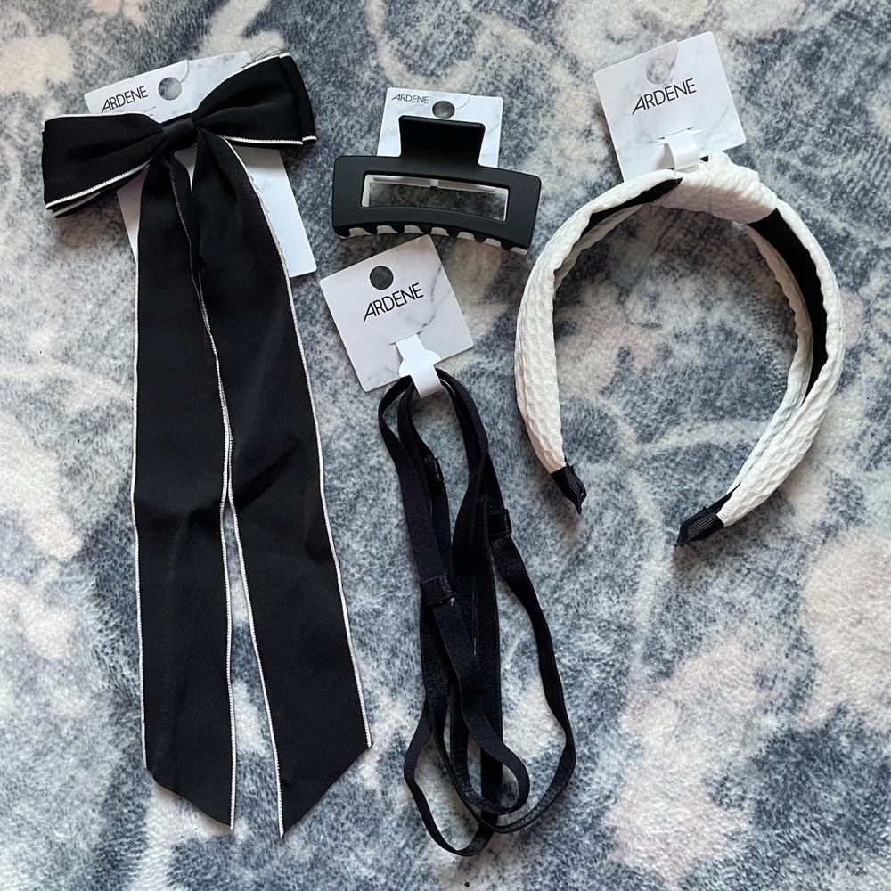 ARDENE 4 pack hair accessories